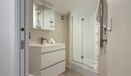 Apartment - Stair access only (Round House)