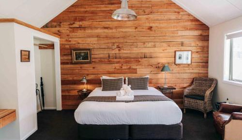 Deluxe Double Studio with Vineyard View