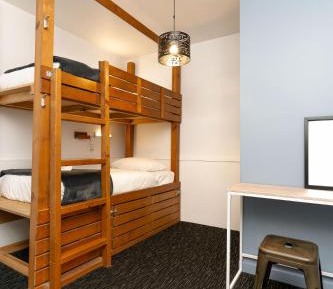 Quadruple Room with Private Bathroom