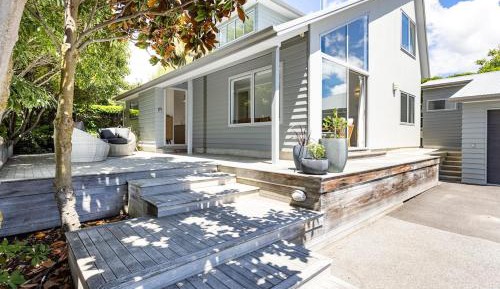 Three-Bedroom Vacation Home 