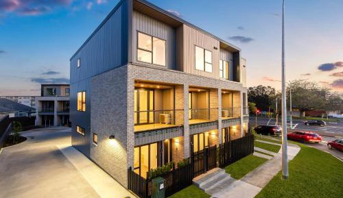 Three-Bedroom Townhouse