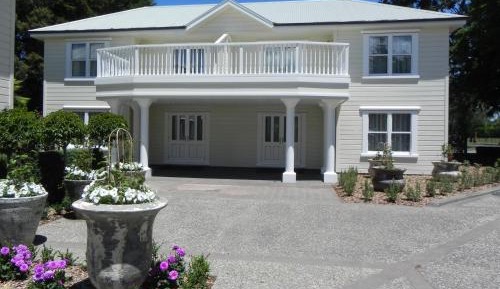 Cottage Deluxe Suite