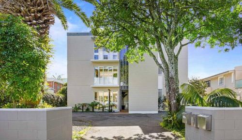 Standard 2-bedroom apartment - M1