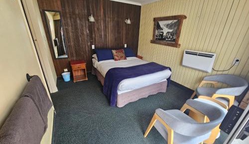 Double Room with Shared Bathroom