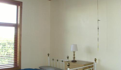 Single Bed in Mixed Dormitory Room