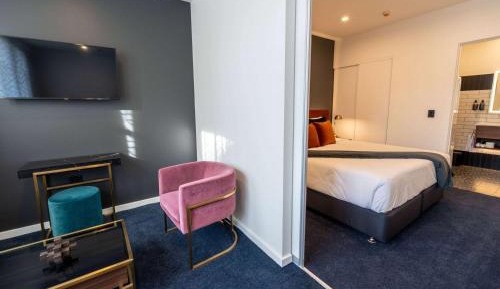 Premium One-Bedroom Suite