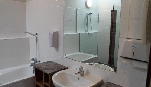 Twin Studio with Shared Bathroom