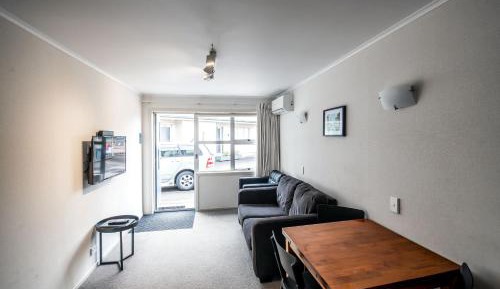 Superior Two Bedroom Apartment with Outdoor Hot Tub