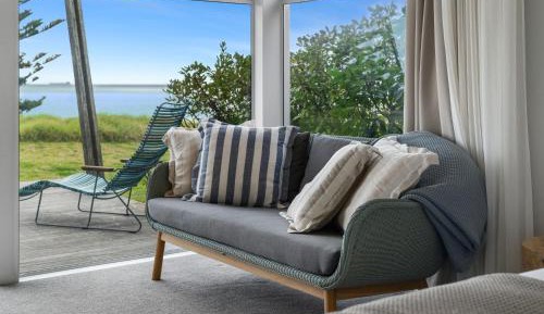 Deluxe Villa - Beach Front