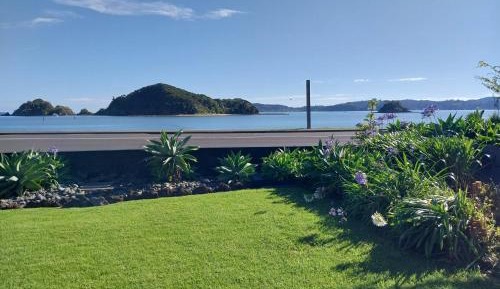 One-Bedroom Apartment with Sea View (1-4 Adults)
