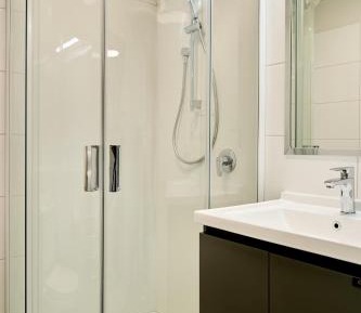 Tres' Petite Double Studio