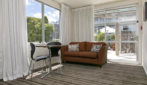 One-Bedroom Apartment with Garden View