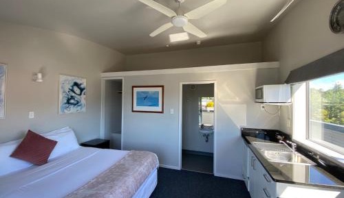 Suite with Mountain View
