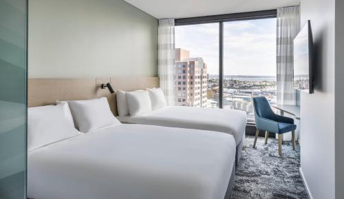 Standard Queen Room with Two Queen Beds and Harbor View - Free Breakfast
