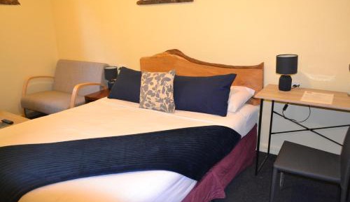 Standard Double Room with Private Bathroom
