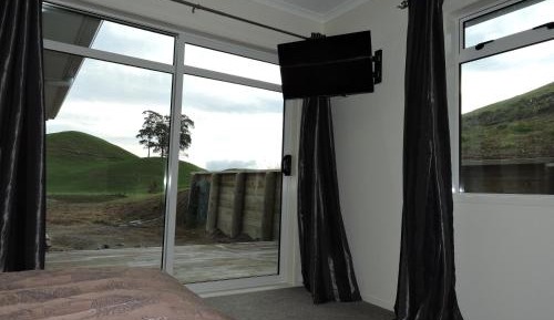 Deluxe King Suite