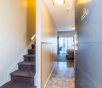 Apartment - Split Level