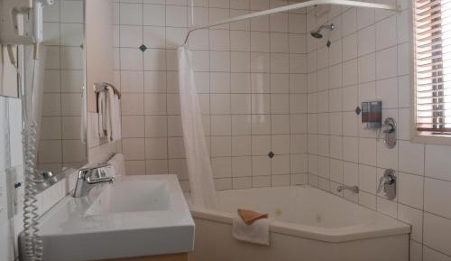 One-Bedroom Apartment with Spa Bath