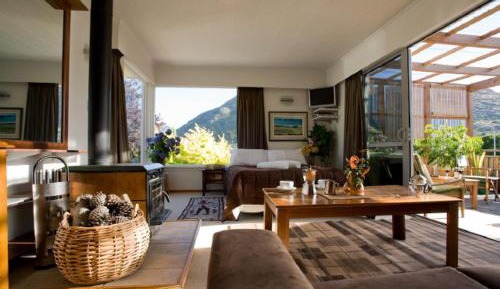 Deluxe Double with Lake View