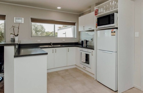 Oakura Villa | SALT LIFE OAKURA BEACH