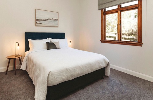 New Plymouth Cottage | Vivian Cottage Central City