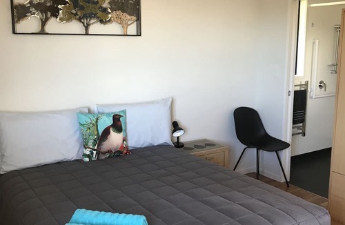 Riwaka Cottage | Terraced Chalets