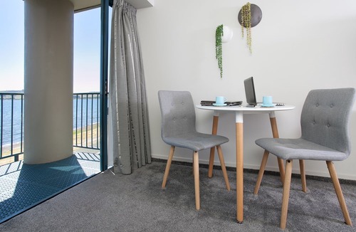 Waipahihi Hotel | Boulevard Waters