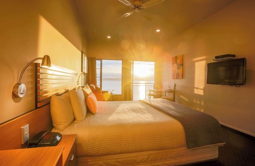 Waipahihi Hotel | Clearwater Motor Lodge