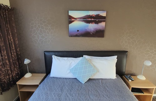 Two Mile Bay Hotel | Accent on Taupo