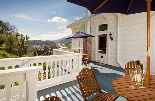 Picton House | Sennen House