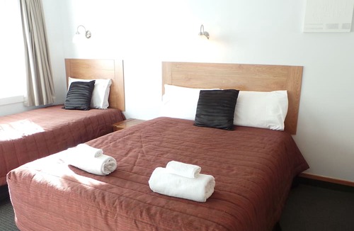 North Dunedin Hotel | Owens Motel
