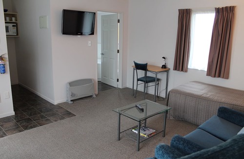 Whanganui Hotel | Riverview Motel