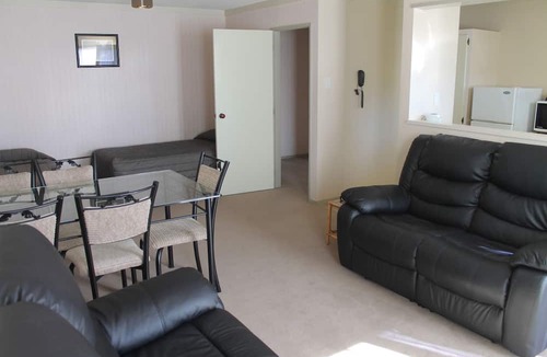 Whanganui Hotel | Riverview Motel