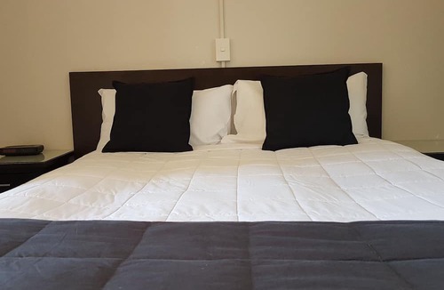 Wellington Hotel | 88 Wallace Court Motel