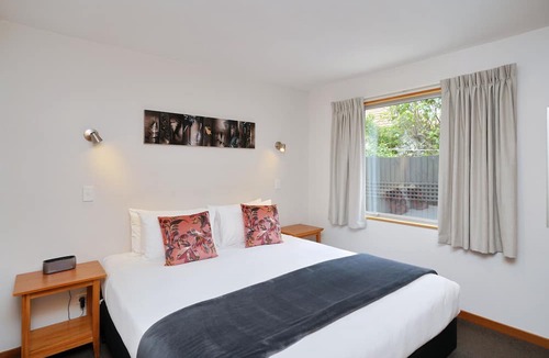 Upper Riccarton Hotel | 306 Motel Apartments