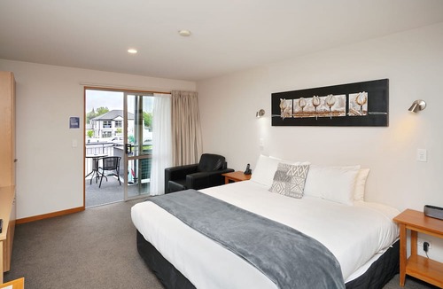 Upper Riccarton Hotel | 306 Motel Apartments