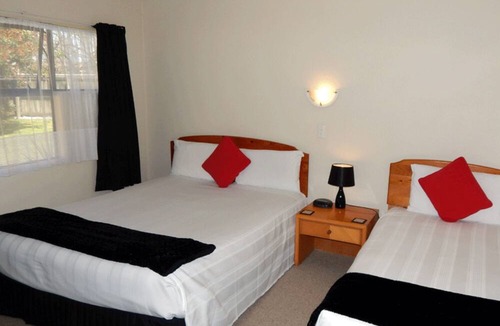 Woodhill Hotel | Cheviot Park Motor Lodge
