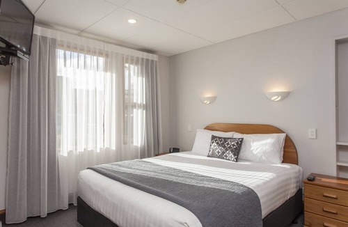 North Dunedin Hotel | Amross Motel