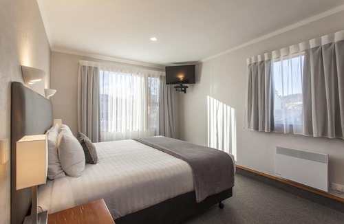 North Dunedin Hotel | Amross Motel