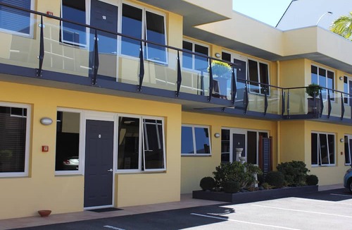 Tauranga Hotel | Harbour City Motor Inn