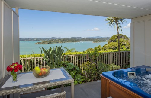 Paihia Cabin | Tarltons Lodge
