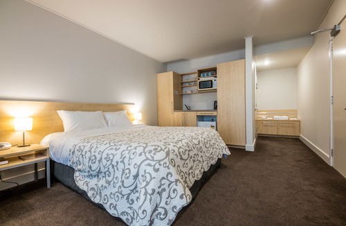 Fox Glacier Hotel | The Westhaven Motel