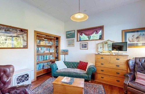 Bluff Hill Bed & Breakfast | Bluff Hill Lighthouse B&B