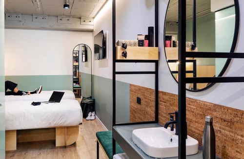 Auckland Central Business District Hostel | LyLo Auckland