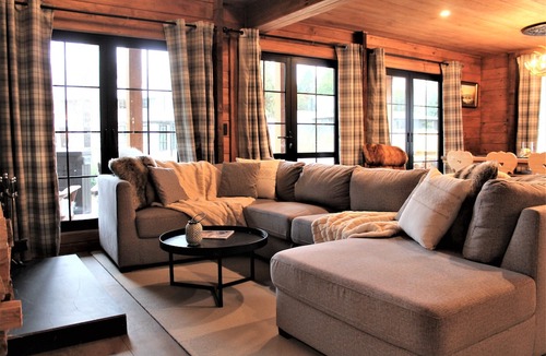 Ohakune Ski Chalet | The Bavarian Chalet.