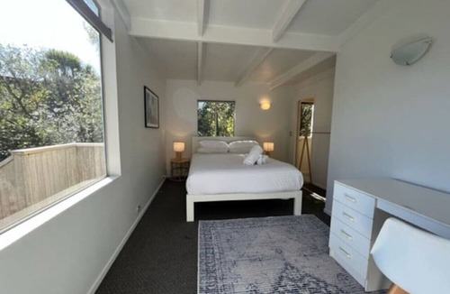 Oneroa House | The beach is calling!
