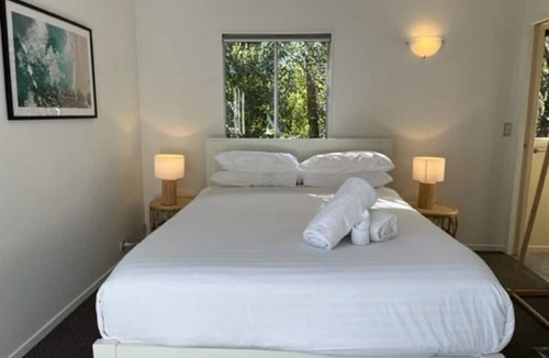 Oneroa House | The beach is calling!