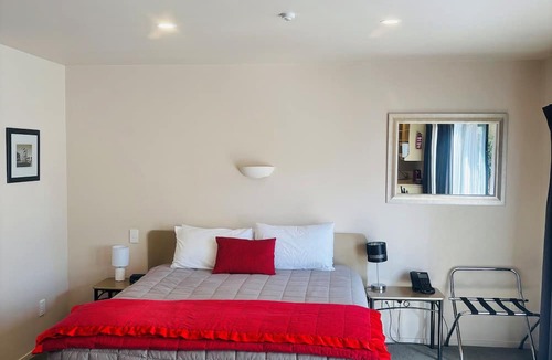 Newtown Hotel | Southgate Motor Inn