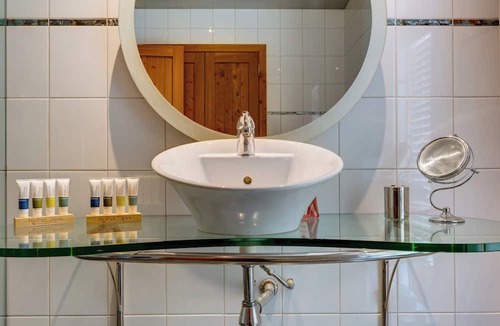 Opua Apartment | Bay of Islands On The Water Apartment -The Landing