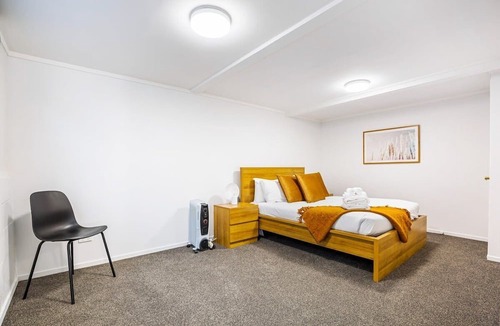 Grey Lynn Apartment | Freshly Renovated Grey Lynn Beauty